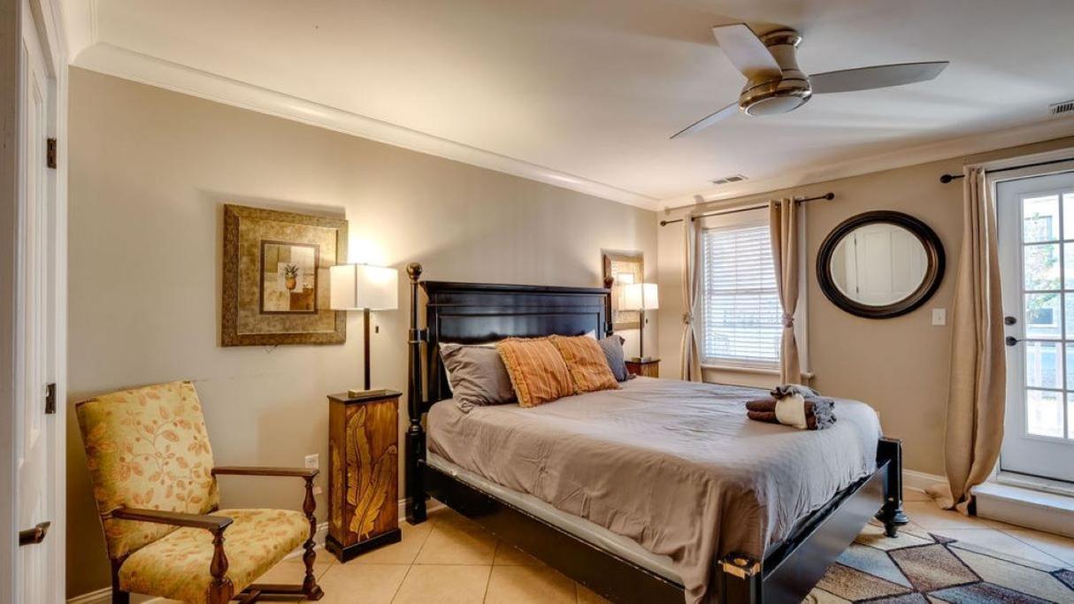 4 Bedroom Beauty Steps From The River Savannah Extérieur photo