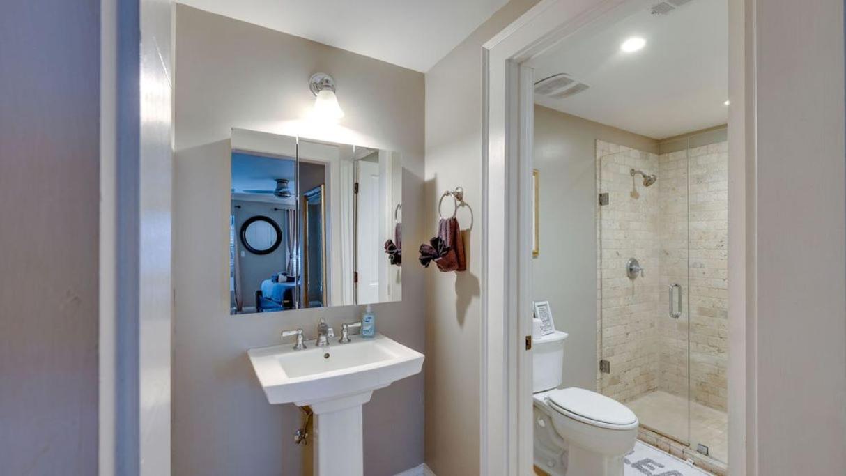 4 Bedroom Beauty Steps From The River Savannah Extérieur photo